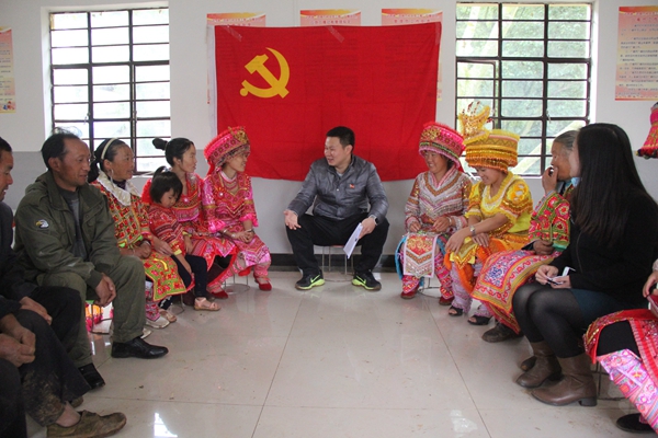 瀘西照片3_副本.jpg 瀘西照片3_副本.jpg