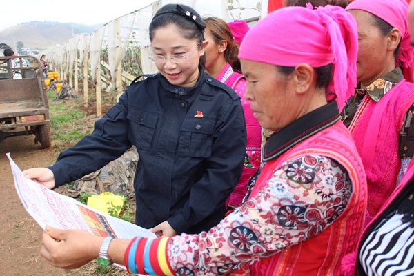 陳婭媛2_副本.jpg 陳婭媛2_副本.jpg