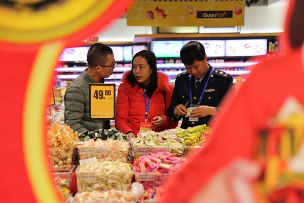 圖9. 年貨市場盯“大”不放“小”_副本.jpg