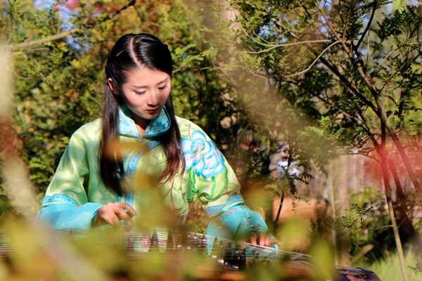 身著漢服迎端午 遵古求新頌高潔 1_副本.jpg 身著漢服迎端午 遵古求新頌高潔 1_副本.jpg