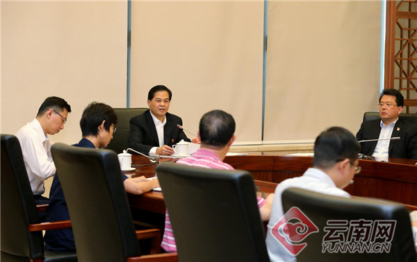 00300007211_a487d3ba.jpg 00300007211_a487d3ba.jpg