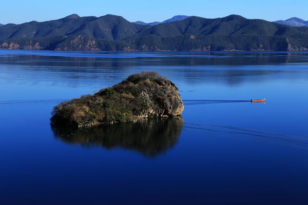 2、島嶼玉立_副本.jpg 2、島嶼玉立_副本.jpg