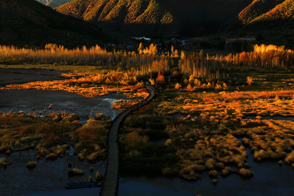 9、“走婚橋”畔_副本.jpg 9、“走婚橋”畔_副本.jpg