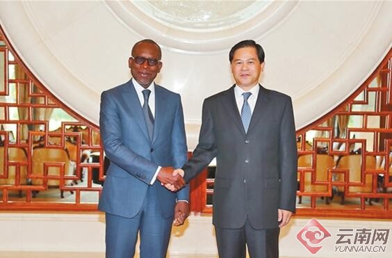 00300095072_e3f27cda.jpg 00300095072_e3f27cda.jpg