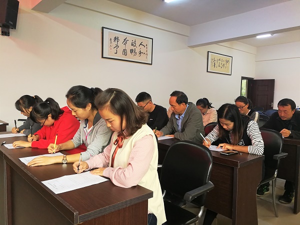 (600X400)三寶街道組織開展知識測試.jpg (600X400)三寶街道組織開展知識測試.jpg