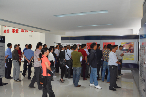 參觀警示教育基地 (1).jpg