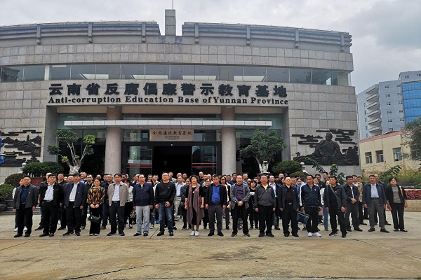 1993288954.jpg 1993288954.jpg