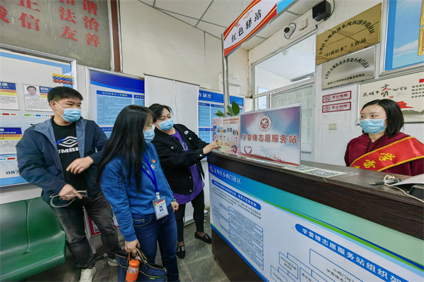 呂曉波，區委第一巡察組延伸檢查基層團組織建設情況.jpg